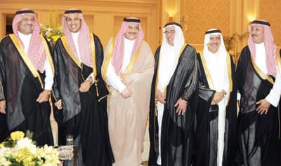 أفراح الطوق والعذل