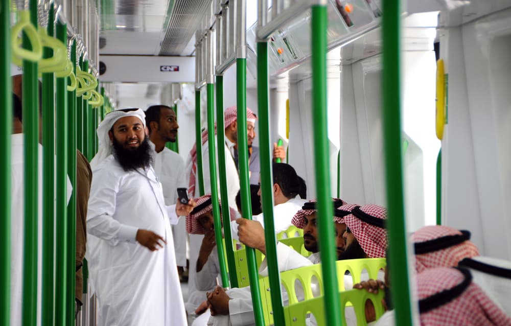 قطار المشاعر كما بدا أمس وينتظر أن يتم تشغيل 30% من المشروع خلال موسم الحج الحالي