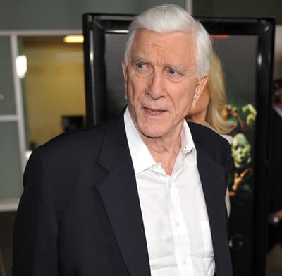 وفاة الممثل ليزلي نيلسن عن 84 عاما