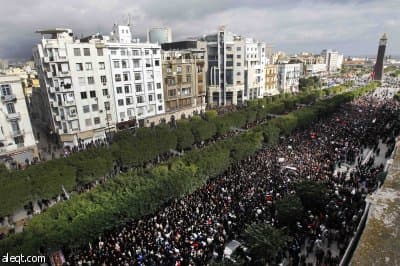 زين العابدين يغادر تونس ورئيس الوزراء يتولى السلطة موقتاً