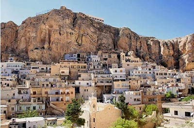 انتهاء المرحلة الأولى من مشروع  تأهيل مدينة معلولا السورية لإدخالها في قائمة التراث العالمي