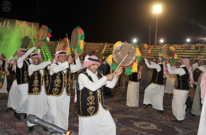 أهالي الجوف يحتفلون بعودة خادم الحرمين الشريفين بحضور أمير المنطقة