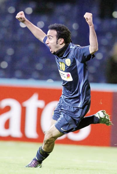 النصر ينجو .. والهلال يغرق