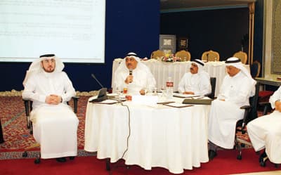 «العمل»: شركات الاستقدام الجديدة ستؤمن النقل والإعاشة والسكن للعمالة