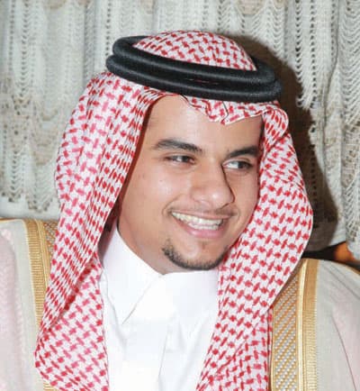 العبد اللطيف يحتفل بعقد قران ابنه خالد