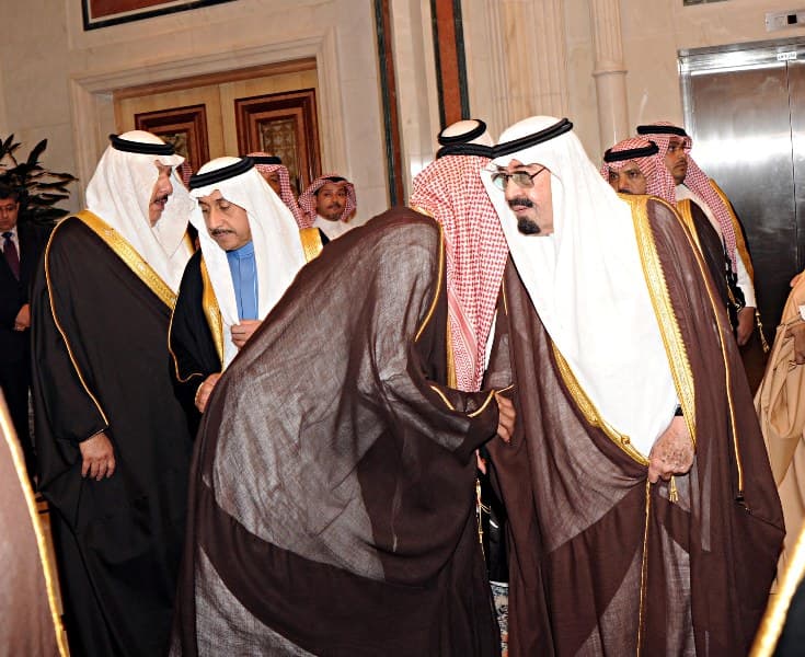 أهالي القطيف وابن درعان الدوسري بين يدي الملك:نحن رماحكم في نحر من يعبث بأمن البلاد