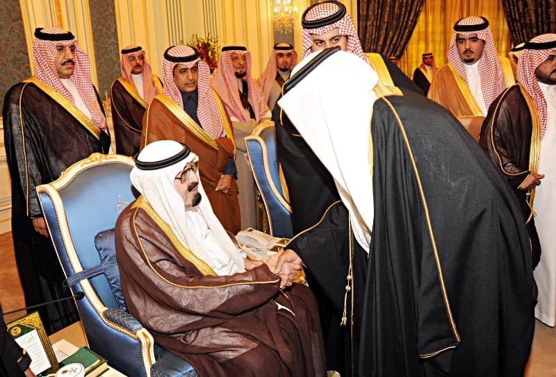 أهالي القطيف وابن درعان الدوسري بين يدي الملك:نحن رماحكم في نحر من يعبث بأمن البلاد