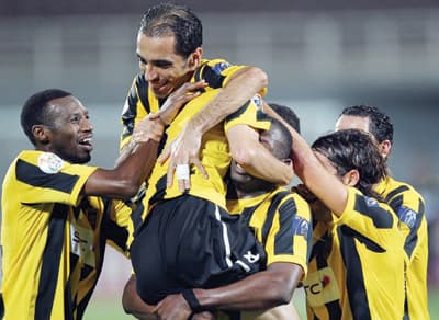 الاتحاد والهلال «يحلقان» آسيويا .. والنصر ما «سعد»