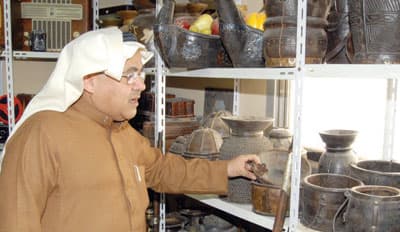 عملات نادرة بشهادات موثقة في حوزة مواطن سعودي