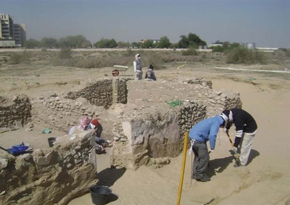 هيئة السياحة والآثار : اكتشاف نقوش وقطع أثرية في 9 مواقع العام الماضي