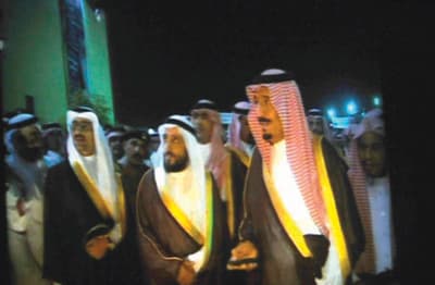 محمد بن سلمان يضع حجر الأساس لمشروع الإسكان الخيري في شقراء