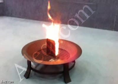 أمريكي يطلب إذناً لتمزيق القرآن الكريم في العلن