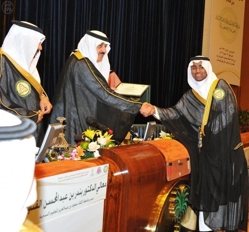 الأمير متعب بن عبدالله يرعى حفل تخريج جامعة الملك سعود للعلوم الصحية
