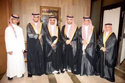 سليمان الحمد يحتفل بزفاف كريمته إلى سعود العتيقي