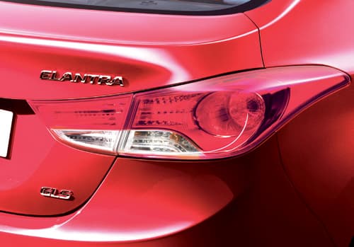 «المجدوعي» تحتفل بجائزة أفضل وكيل سيارات هيواندي في العالم