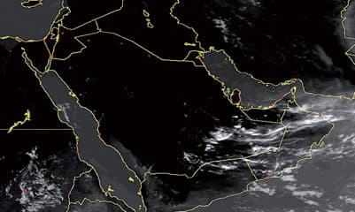 «الكتلة الحارة» تستمر إلى الغد .. وأسبوع مستقر بلا غبار على المملكة
