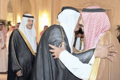 الأمير سلمان يغادر الرياض متوجها إلى خارج المملكة