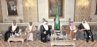 الأمير سلمان يغادر الرياض متوجها إلى خارج المملكة