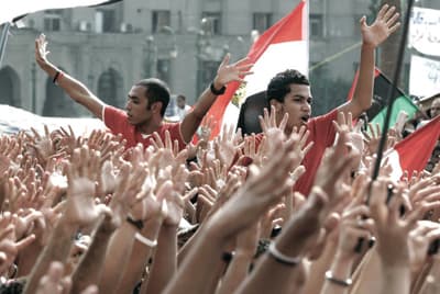مصر .. جمعة ضخمة لمطالبة العسكر بتسليم السلطة للمدنيين