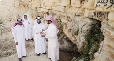 إعادة تأهيل نبع «القويطير» تحت إشراف متطوع سعودي