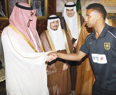 نواف: على الأندية تفهم مشاركة الاتحاد آسيويًا