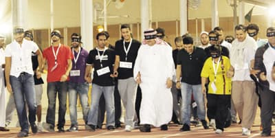 عبد العزيز بن أحمد يشارك في «سباق البصيرة» في مدارس الرياض