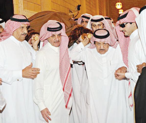 العالم يودِّعه.. إلى جنة الخلد يا سلطان