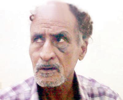 سائق القذافي: كان غريبا وجامدا ويتجه بعينيه صوب الغرب دائما