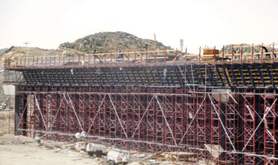 شركة بن سمار.. مشاريع عملاقة مكنتها من احتلال مركز متقدم ومتصدر في صناعة المقاولات