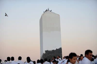 حجاج بيت الله ينفرون من عرفات ويقضون ليلتهم بمزدلفة