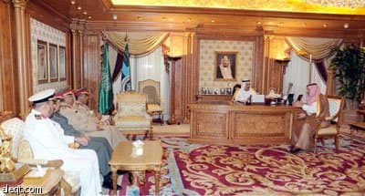 الأمير سلمان بن عبدالعزيز يباشر مهام عمله في وزارة الدفاع