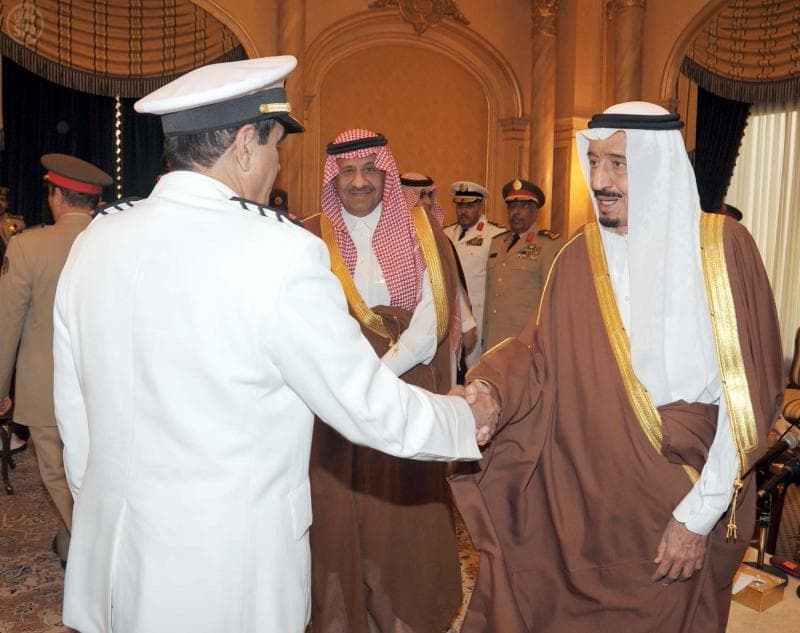 الأمير سلمان بن عبدالعزيز يباشر مهام عمله في وزارة الدفاع