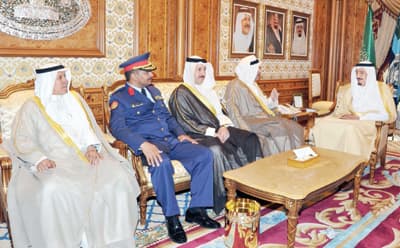 وزير الدفاع يقدر للقيادة الكويتية التهنئة بالثقة الملكية