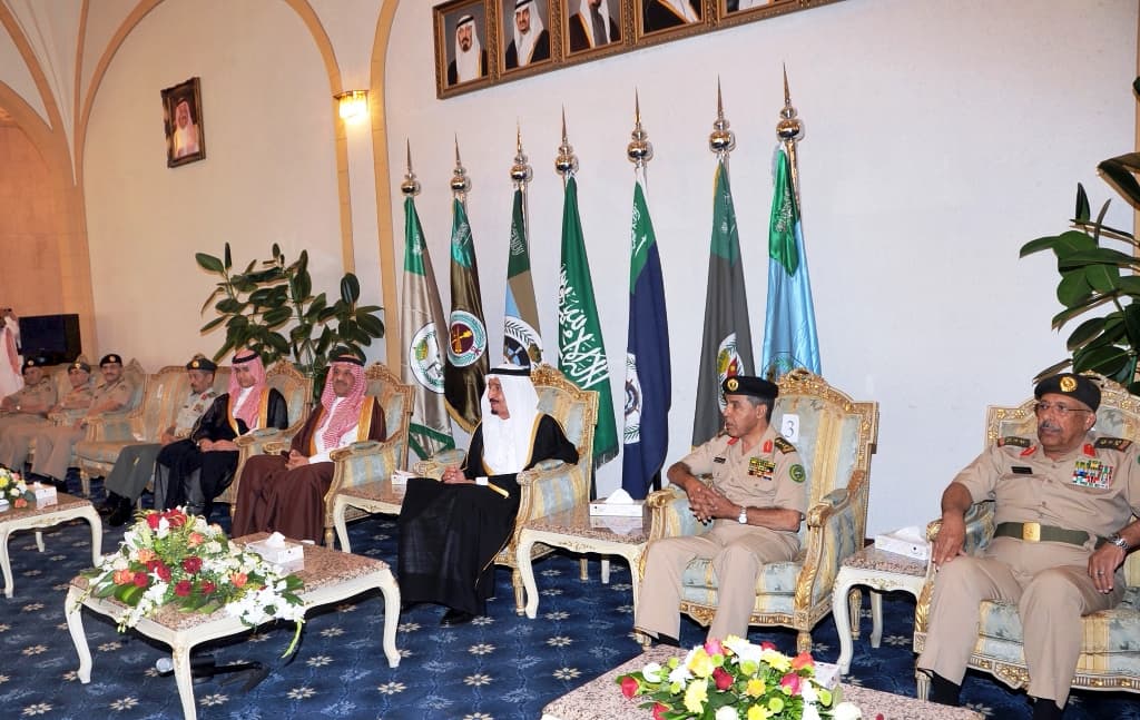 وزير الدفاع: أسلوبي في العمل الصراحة والمكاشفة.. ولا تتأخروا في تصويبي إن خالفت الأنظمة