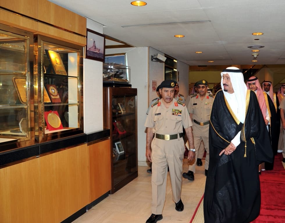 وزير الدفاع: أسلوبي في العمل الصراحة والمكاشفة.. ولا تتأخروا في تصويبي إن خالفت الأنظمة