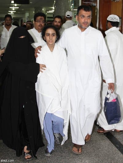 خالد الفيصل يعزي أسرتي المعلمتين ريم النهاري وغدير كتوعة..ونورة الفايز تزور المصابات