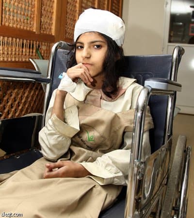 خالد الفيصل يعزي أسرتي المعلمتين ريم النهاري وغدير كتوعة..ونورة الفايز تزور المصابات