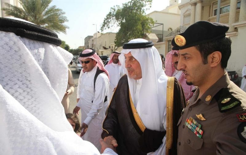 خالد الفيصل يعزي أسرتي المعلمتين ريم النهاري وغدير كتوعة..ونورة الفايز تزور المصابات