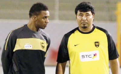 في الاتحاد.. المطوع وأونداما عناق ونور فراق