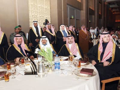 ولي العهد: جائزة الملك خالد تحمل اسم شخصية جادت بعطائها