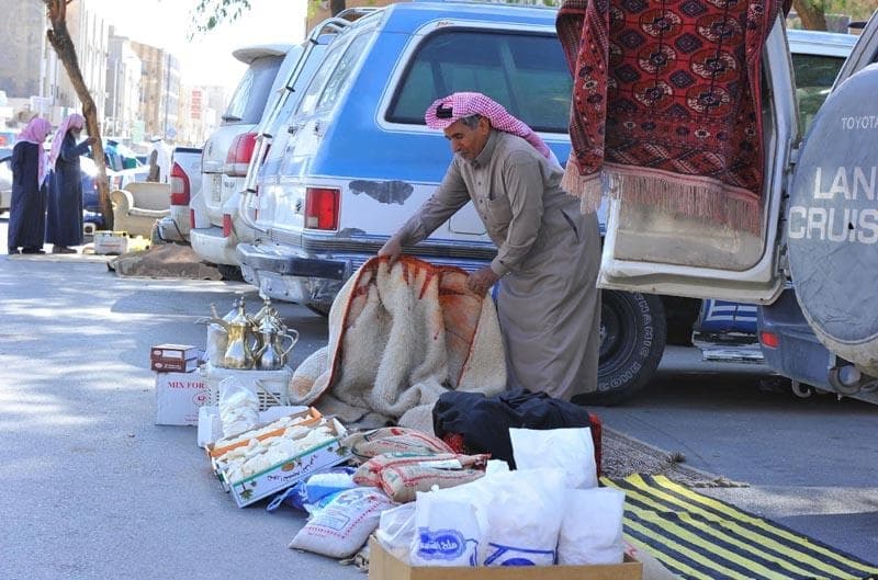 أسواق بريدة القديمة تحاكي ماضيها من خلال المهن والصناعات اليدوية