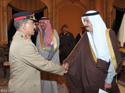 وزير الدفاع يستقبل الملحقين العسكريين المعتمدين لدى المملكة