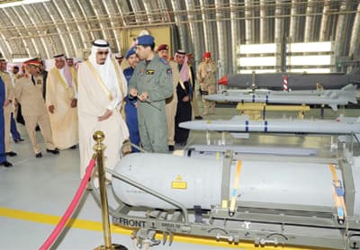 وزير الدفاع: أستهل زياراتي بالطائف لأنها بداية تكوين جيشنا