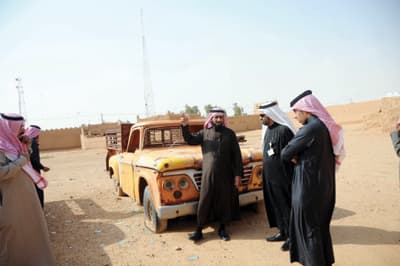 «قبة» تروي قصة حرب على السجائر عمرها 60 عاما .. والشهود سيارات