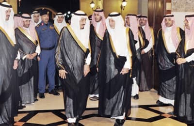 أمير مكة: مرحباً بسلمان صنو سلطان .. مرحباً برمز الوفاء للإخوان
