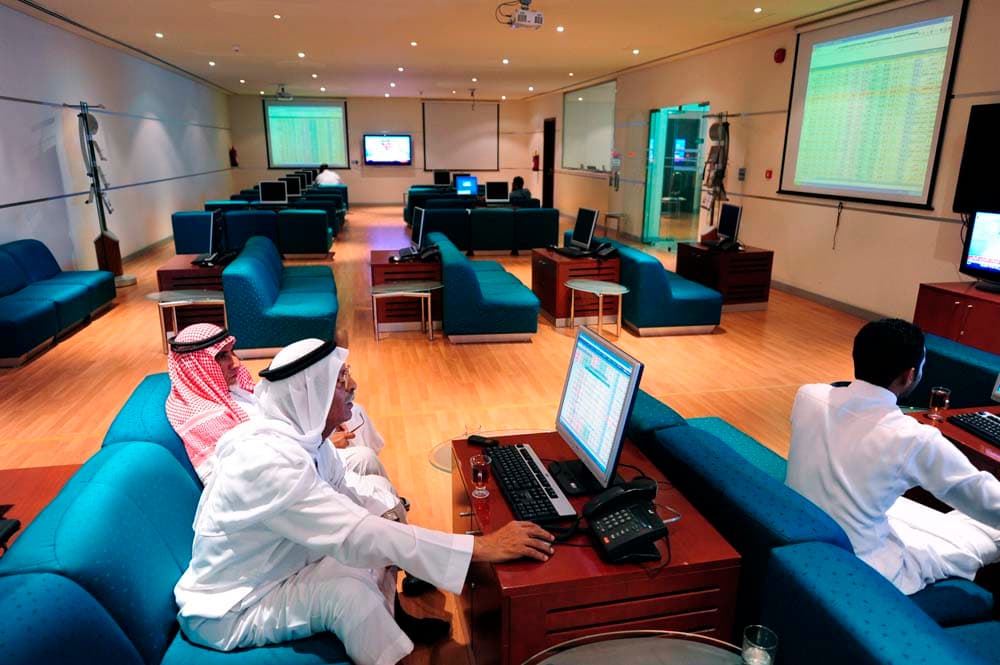 الأسهم السعودية تغلق كاسبة 60 نقطة (0.93%+)