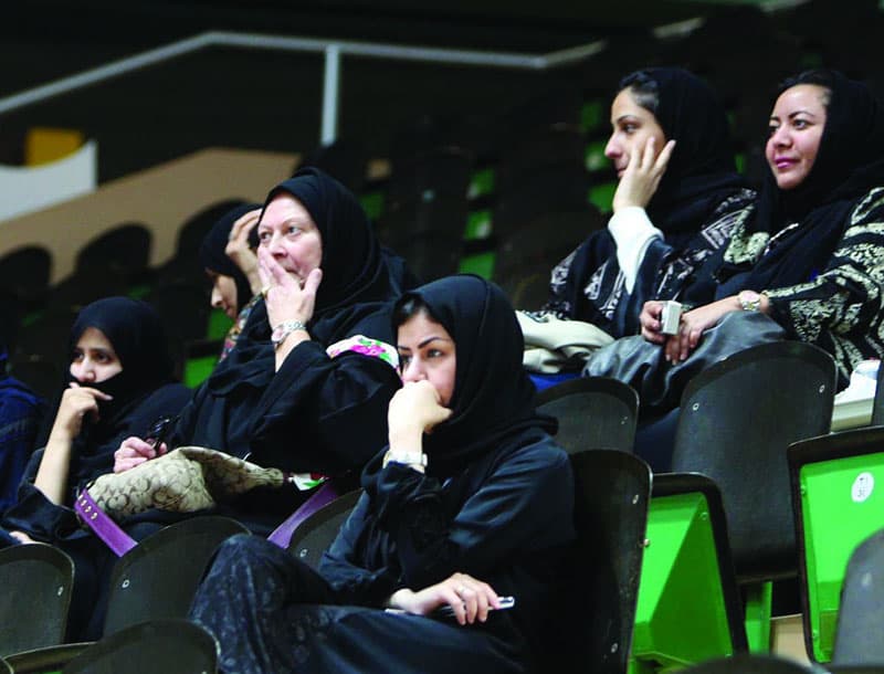 حضور نسائي في مباراة السعودية والإمارات لكرة اليد خلال البطولة الآسيوية المقامة حاليا في جدة.