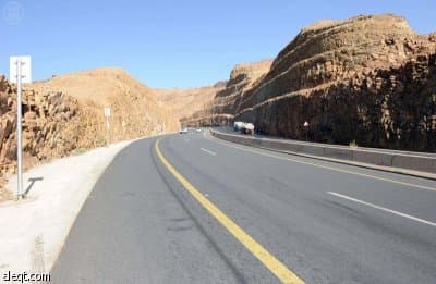 ربط منطقة نجران بشبكة طرق رئيسية وفرعية وزراعية بتكلفة تجاوزت " 500 " مليون ريال