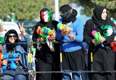 الكويتيون يحتفلون بذكرى اليوم الوطني ويوم التحرير والتي توافق 25 و 26 فبراير