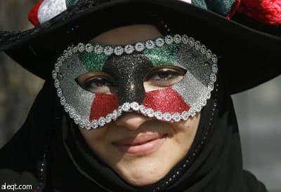 الكويتيون يحتفلون بذكرى اليوم الوطني ويوم التحرير والتي توافق 25 و 26 فبراير